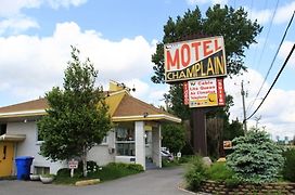Motel Champlain