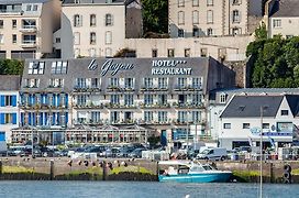 Logis Hotel Restaurant Le Goyen