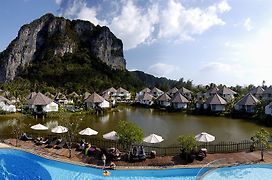 Peace Laguna Resort & Spa - Sha Extra Plus