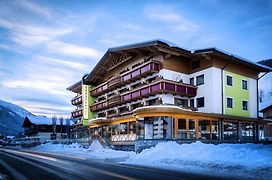 Hotel Barbarahof Saalbach