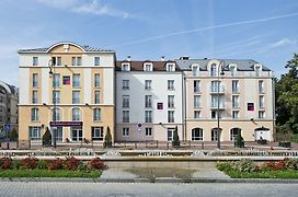 Quality Suites Maisons-Laffitte Paris Ouest