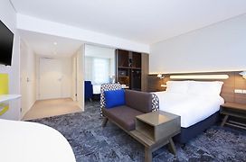 Holiday Inn Express Adelaide City Centre, An Ihg Hotel