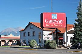 Gateway Inn And Suites