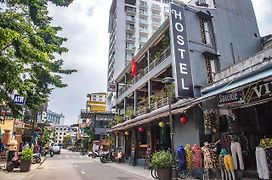 Vietnam Backpacker Hostels - Hue