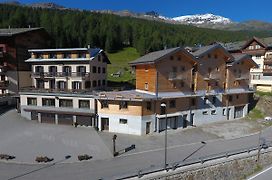 Hotel Meublè Adler - Rooms&Mountain Apartments