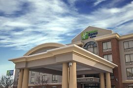 Holiday Inn Express & Suites Buffalo Airport, An Ihg Hotel