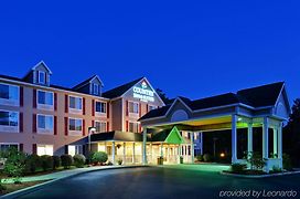 Country Inn & Suites By Radisson Lake George