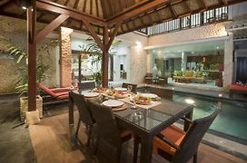 Villa Rendezvous Bali