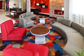 Fairfield Inn And Suites By Marriott North Spring