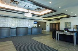 Best Western Plus Village Park Inn