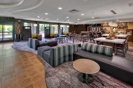 Courtyard By Marriott Memphis Southaven