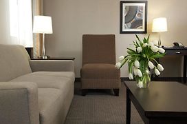 Coast Calgary Downtown Hotel & Suites By Apa