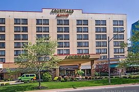 Courtyard By Marriott Secaucus Meadowlands