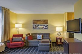Towneplace Suites By Marriott Kansas City Overland Park