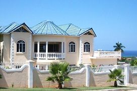 Celebrity Villa Jamaica Montego Bay Exterior photo