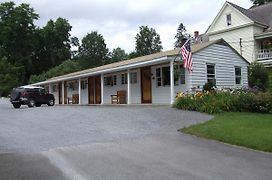 Mohican Motel