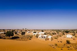 Dhora Desert Resort&Camp
