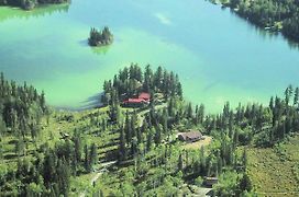 Ruth Lake Lodge Resort