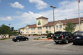 Country Inn & Suites By Radisson, Shelby, Nc