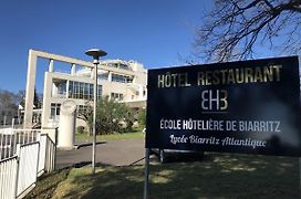 Hotel Biarritz Atlantique - Lycée Hotelier - Management School