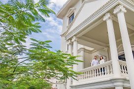 White Mansion 白色公馆 Hotel Phnom Penh Exterior photo