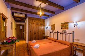 Hotel Rural Almazara