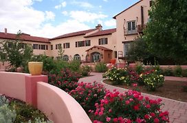 La Posada Hotel And Gardens