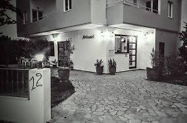 Mastorakis Hotel And Studios