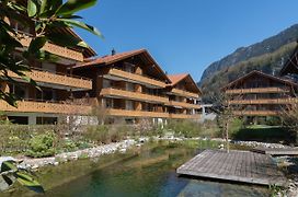 Chalet Apartments Iseltwald