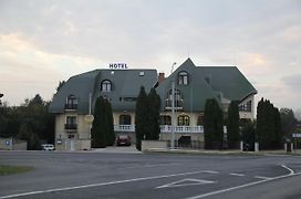 Hotel Holdfeny