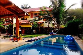 Costa Riki Apartments