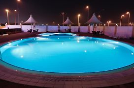 Remas Hotel Suites - Al Khoudh, Seeb, Muscat