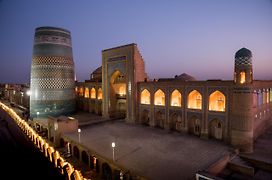 Orient Star Khiva Hotel- Madrasah Muhammad Aminkhan 1855