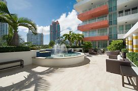 Miami Beachfront Bentley Hotel Studio Condo With Balcony