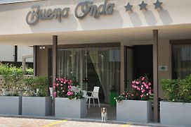 Hotel Buena Onda