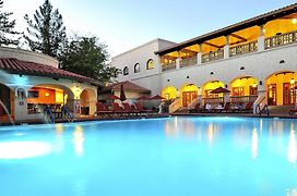 Los Abrigados Resort And Spa