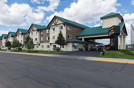 Gray Wolf Inn & Suites