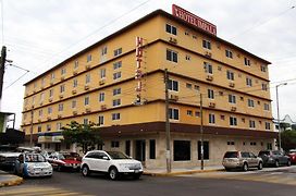 Hotel Impala -Atras Del Ado