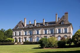 Château d'Ygrande - les Collectionneurs