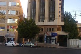 Razan Hotel
