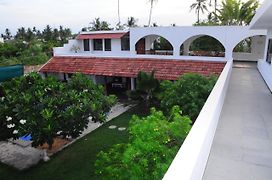 Villa Anna Pondy