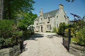 Ravenscourt House, Guest House & Holiday Let