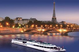 Vip Paris Yacht Hotel & Spa