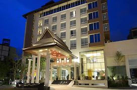 Buri Sriphu Hotel&Convention Centre