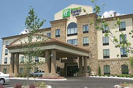 Holiday Inn Express & Suites - Cleveland Northwest, An Ihg Hotel