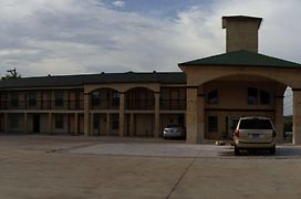Pinn Road Inn And Suites Lackland Afb And Seaworld