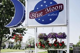 Blue Moon Motel