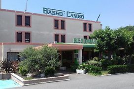 Metrhotel Basso Cambo
