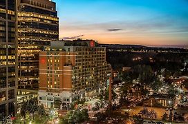 Sheraton Suites Calgary Eau Claire