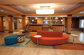 Comfort Inn & Suites South Akron